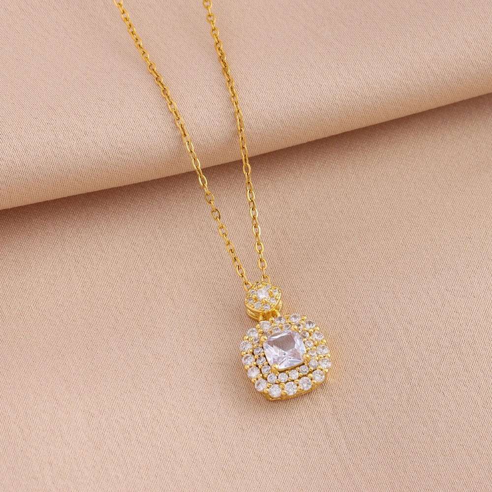 CONJUNTO ZIRCÔNIAS CRAVEJADAS BANHADO EM OURO 18K - CONJ357