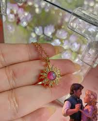 COLAR RAPUNZEL GIRATÓRIO CRAVEJADO - GARG333