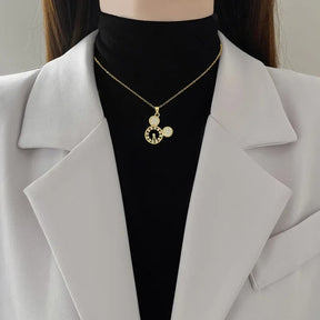 COLAR MICKEY CRAVEJADO BANHADO EM OURO 18K - GARG741