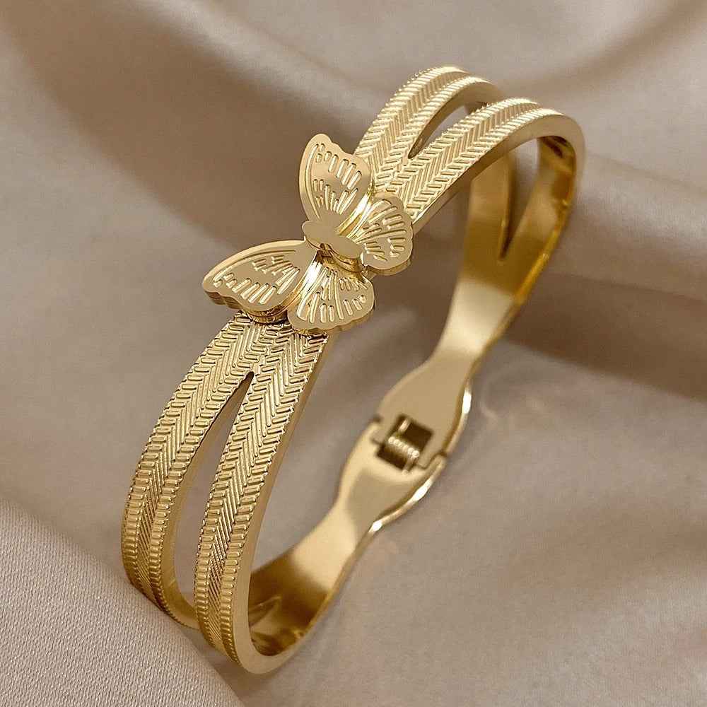 PULSEIRA BRACELETE BORBOLETA BANHADA EM OURO 18K - PLSI028