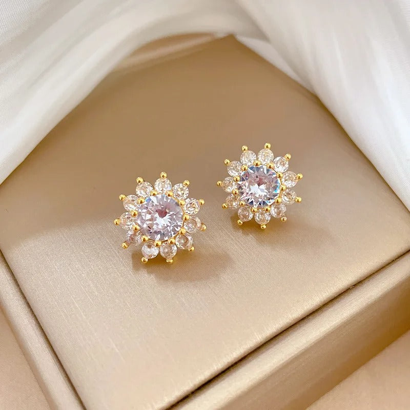 CONJUNTO GIRASSOL DE ZIRCÔNIAS BANHADO EM OURO 18K - CONJ333