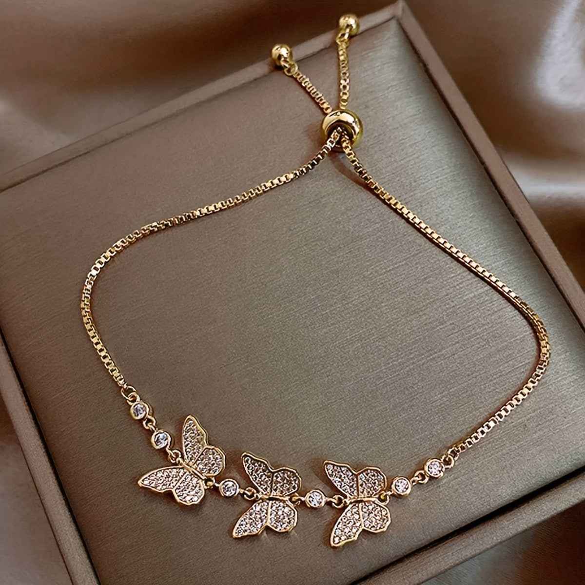 PULSEIRA BORBOLETAS BANHADA EM OURO 18K - PLSI 971