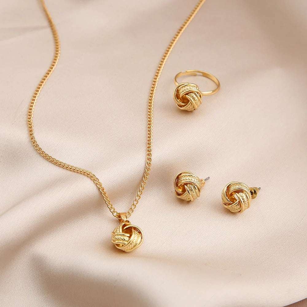 CONJUNTO NÓZINHO BANHADO EM OURO 18K - CONJ367