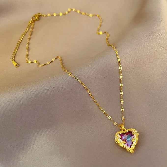 COLAR CORAÇÃO CRISTAL BANHADO EM OURO 18K - GARG872