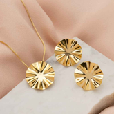 CONJUNTO FLOR BANHADO EM OURO 18K - CONJ803