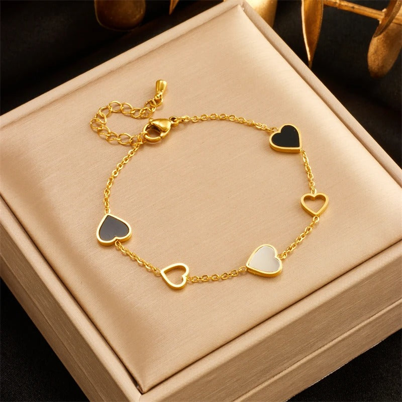 PULSEIRA CORAÇÕES BANHADA EM OURO 18K - PLS 123