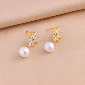 CONJUNTO FLORES DE PÉROLAS BANHADO EM OURO 18K - CONJ717