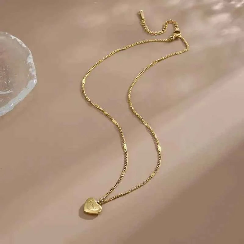 COLAR CORAÇÃO BANHADO EM OURO 18K  - GARGSI009