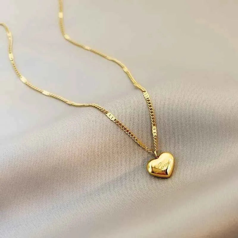 COLAR CORAÇÃO BANHADO EM OURO 18K  - GARGSI009