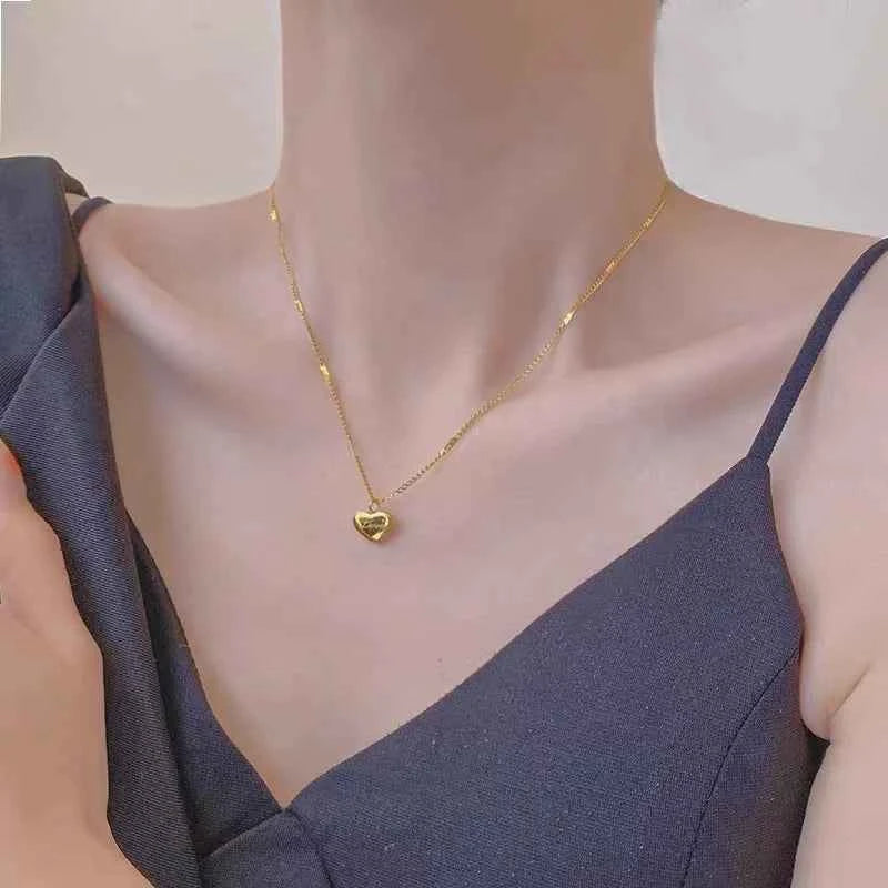 COLAR CORAÇÃO BANHADO EM OURO 18K  - GARGSI009