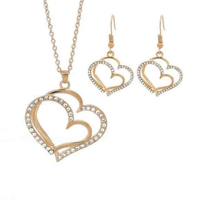CONJUNTO CORAÇÕES CRAVEJADOS BANHADO EM OURO 18K - CONJ437