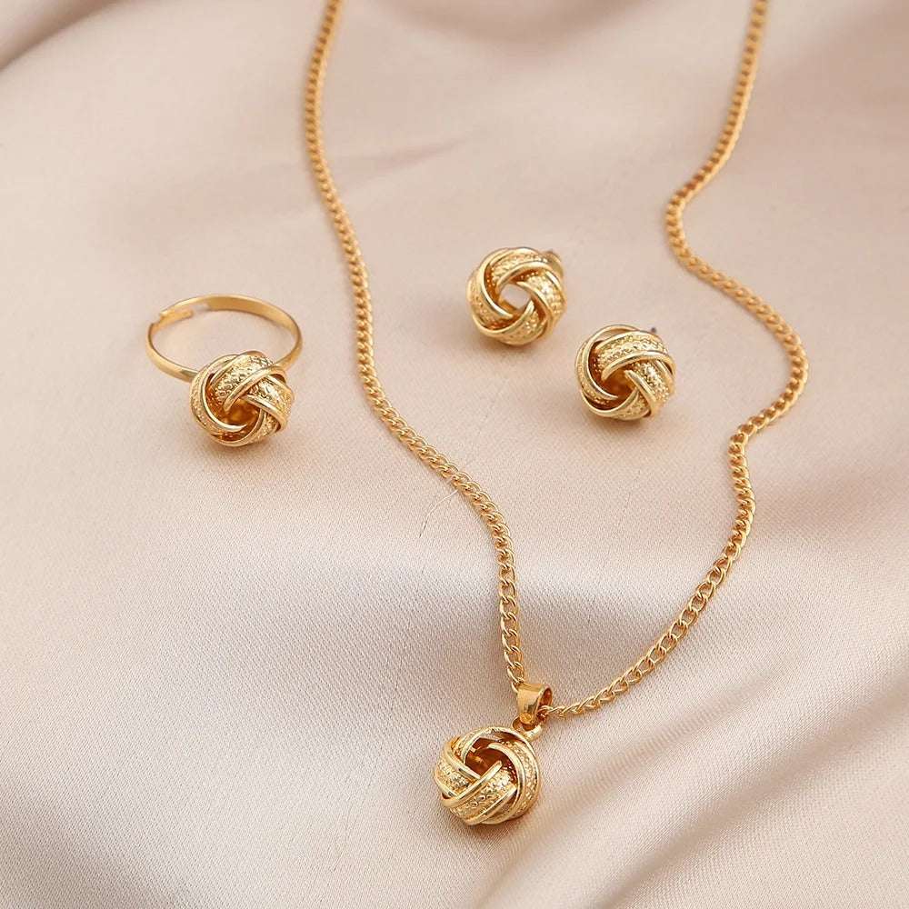 CONJUNTO NÓZINHO BANHADO EM OURO 18K - CONJ367