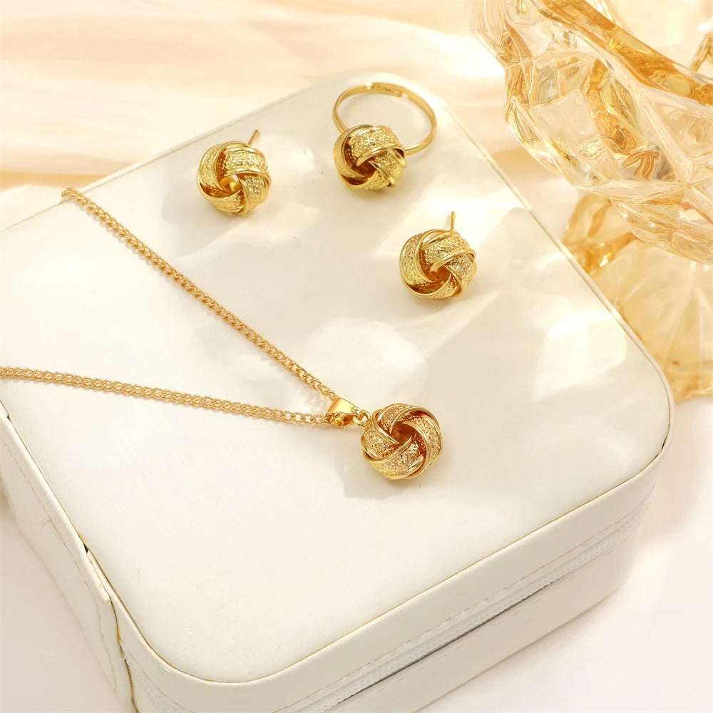 CONJUNTO NÓZINHO BANHADO EM OURO 18K - CONJ367