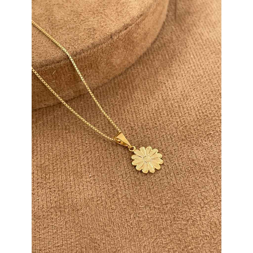 COLAR MARGARIDA BANHADO EM OURO 18K - GARGSI10