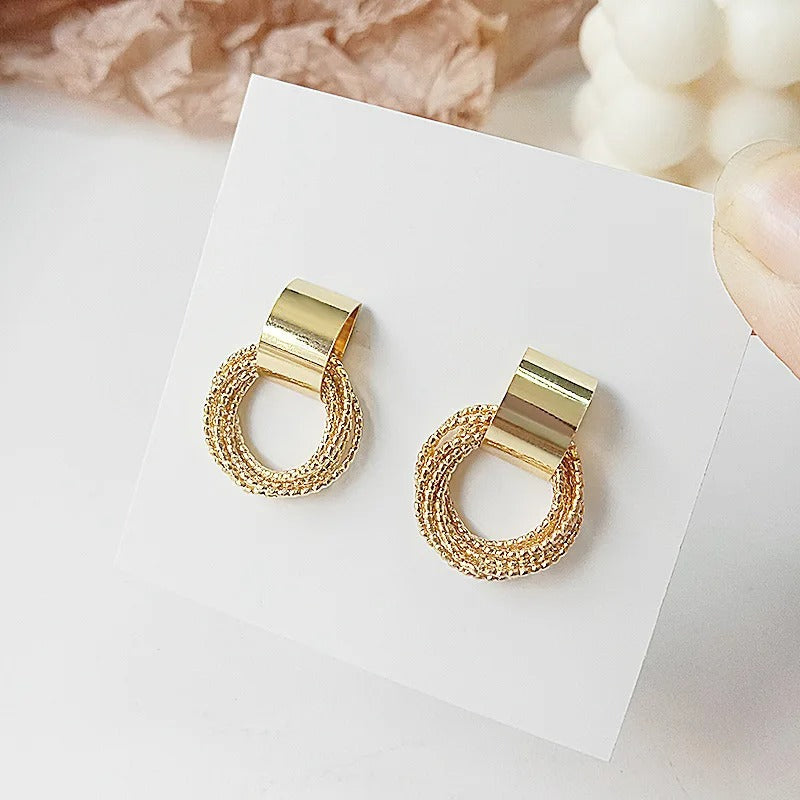 BRINCO ELOS ADORNADOS BANHADO EM OURO 18K - BRSI266