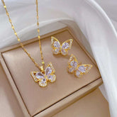CONJUNTO BORBOLETAS CRAVEJADAS BANHADO EM OURO 18K - CONJ32