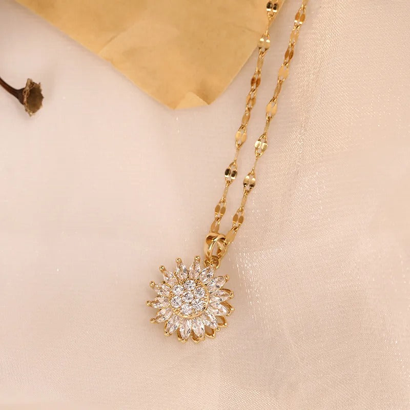 COLAR GIRASSOL GIRATÓRIO BANHADO EM OURO 18K - GARG336