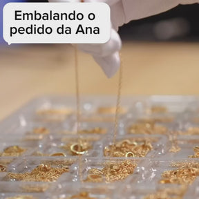 Amor de Rosas™️ | COLAR PERSONALIZADO COM NOMES EM CAIXA COM ROSA ETERNA